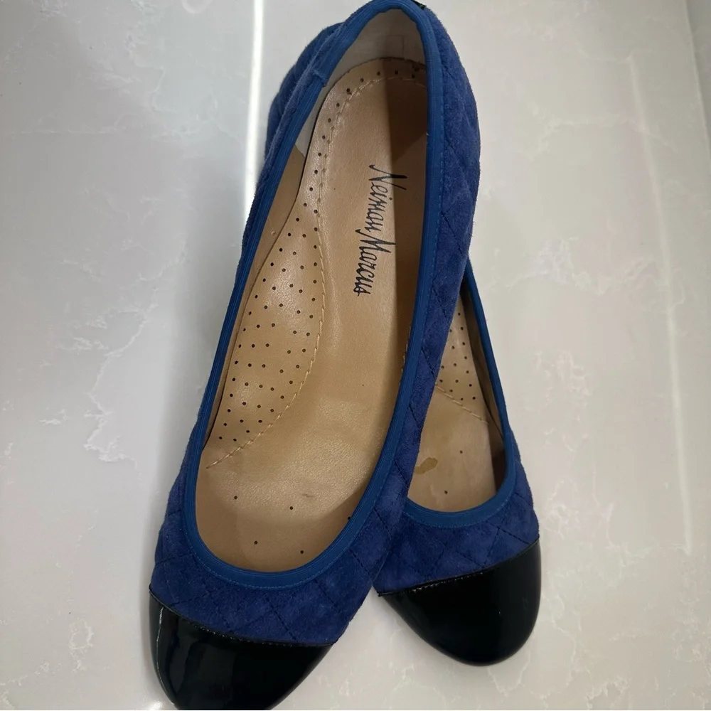 Neiman Marcus Quilted Suede Ballet Flats Navy Blue Black Patent Cap Toe Size 8